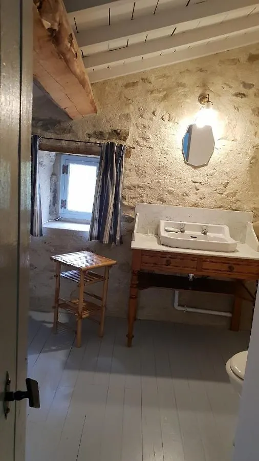 *** Guest house La Cour Du Marronnier Hotel Pont-de-Barret France